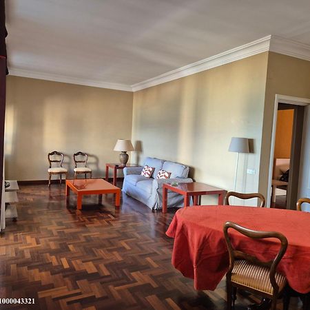 Front Beach Apartment - 3 Bedrooms บารี ภายนอก รูปภาพ