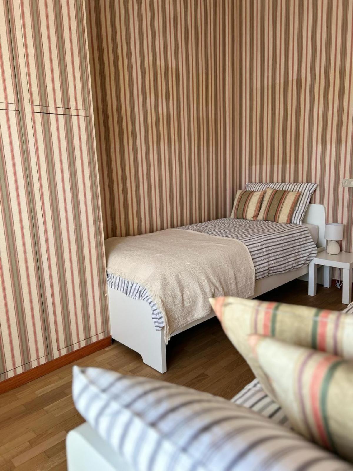Front Beach Apartment - 3 Bedrooms บารี ภายนอก รูปภาพ