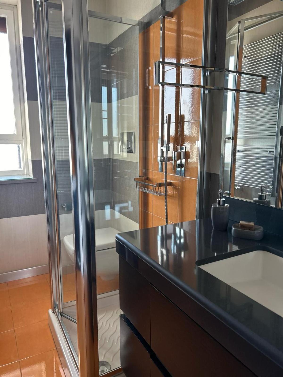 Front Beach Apartment - 3 Bedrooms บารี ภายนอก รูปภาพ